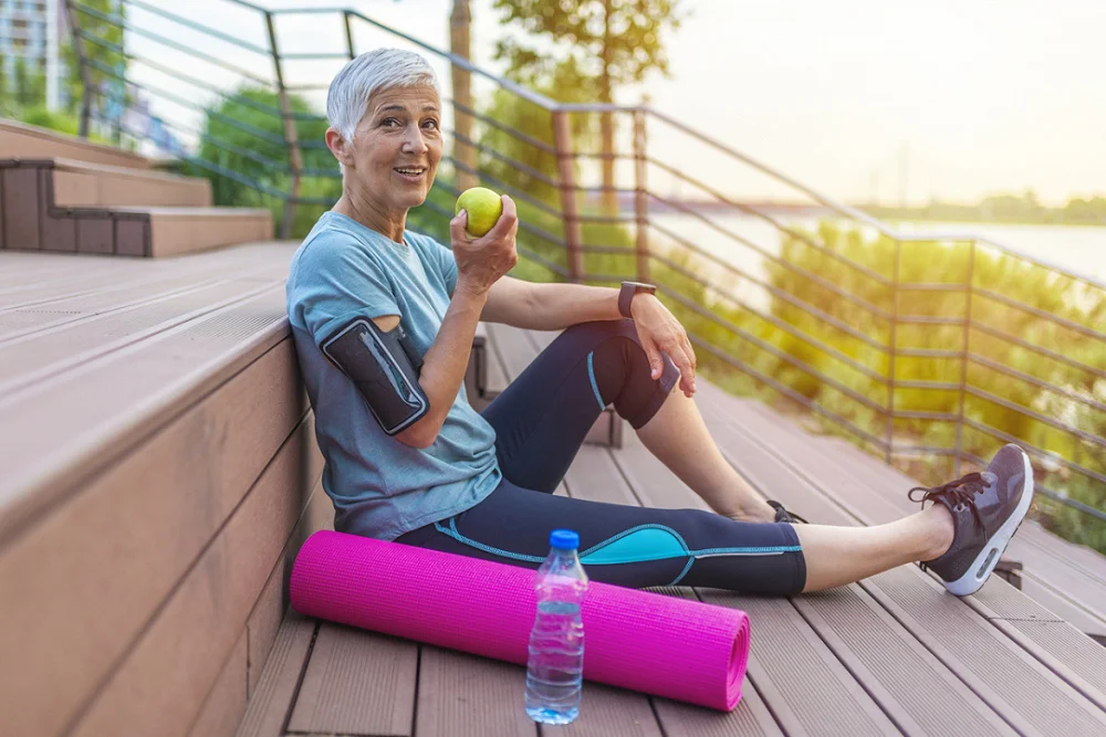 Scientists Explain Why Women Tend to Live Longer Than Men