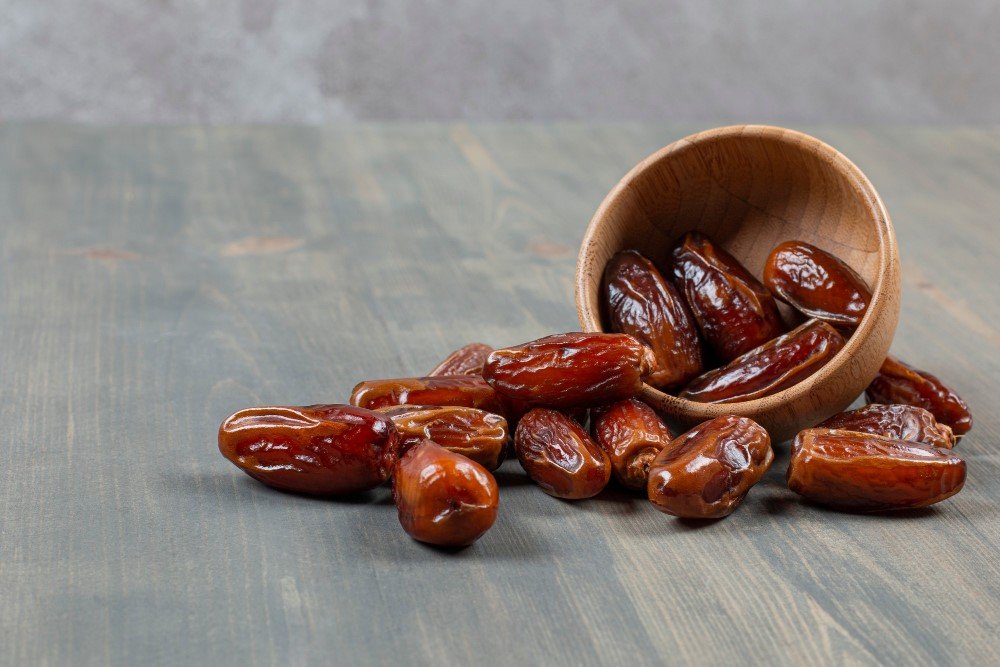 10 Incredible Health Benefits of Eating 1 Khajoor Daily