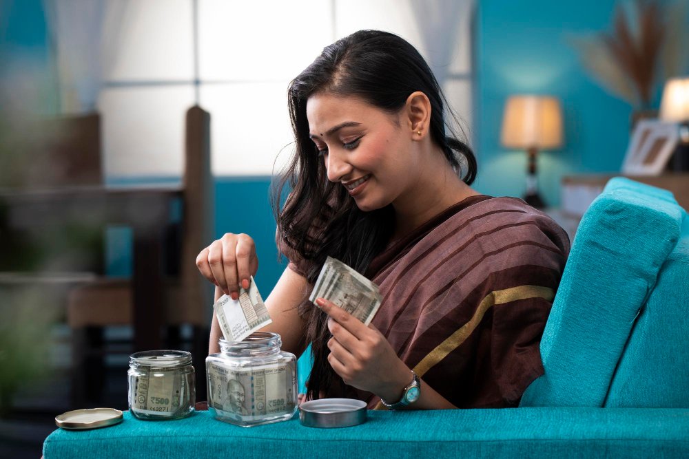 Best Tax-Saver Bank Fixed Deposits in 2025 – Top 5 FDs for High Returns & Tax Benefits