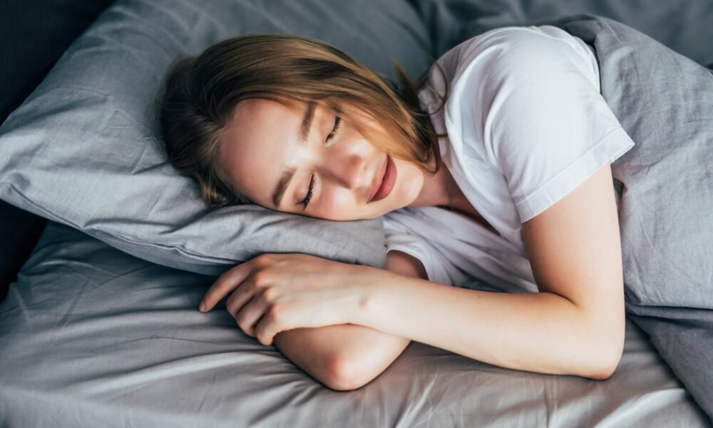 How Much Sleep Do We Need? Expert Insights on Ideal Sleep Duration & Health